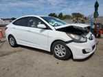 2014 Hyundai Accent Gls Белый vin: KMHCT4AE2EU664768