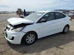 2014 Hyundai Accent Gls Белый vin: KMHCT4AE2EU664768