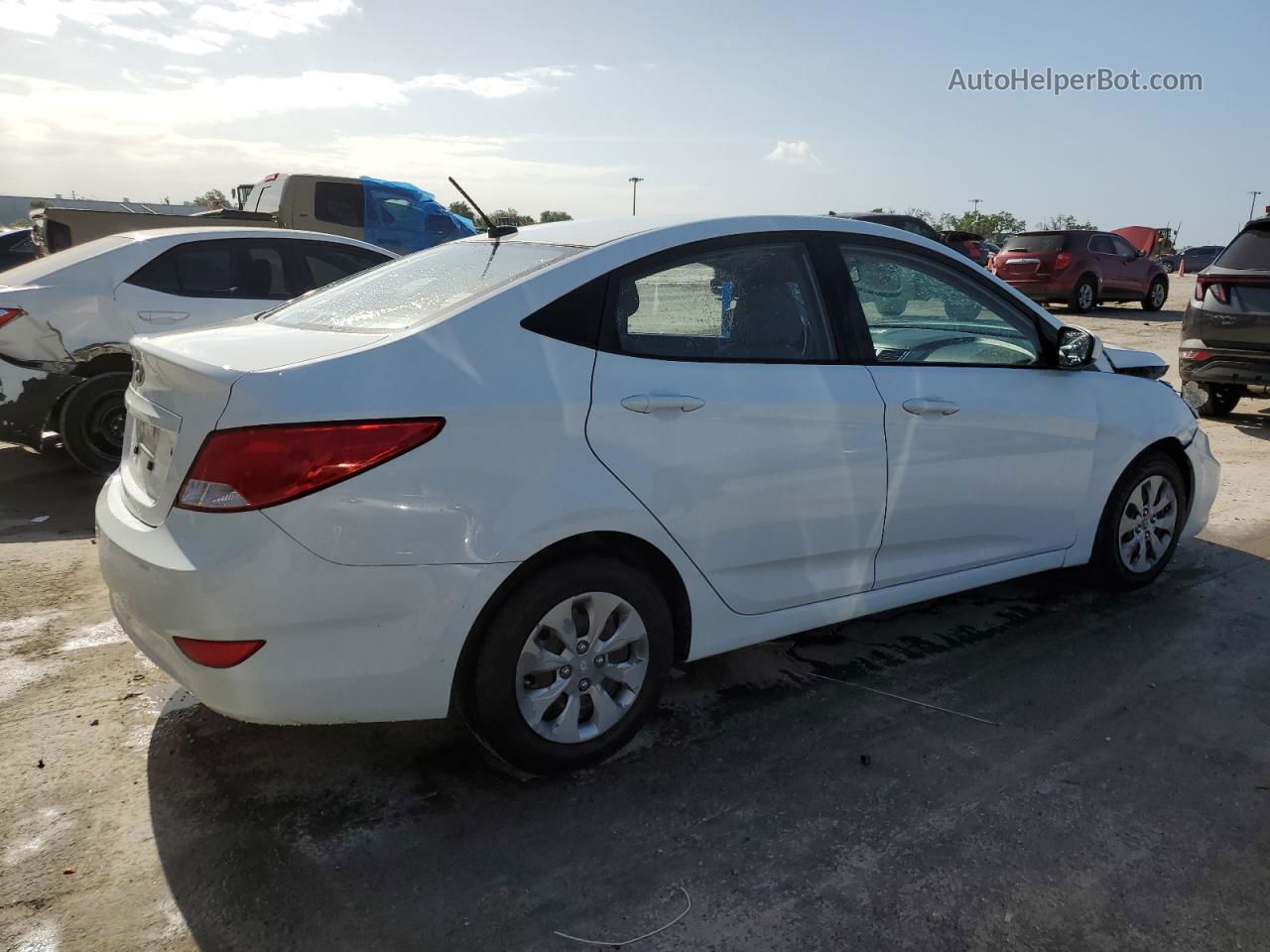 2015 Hyundai Accent Gls White vin: KMHCT4AE2FU801306