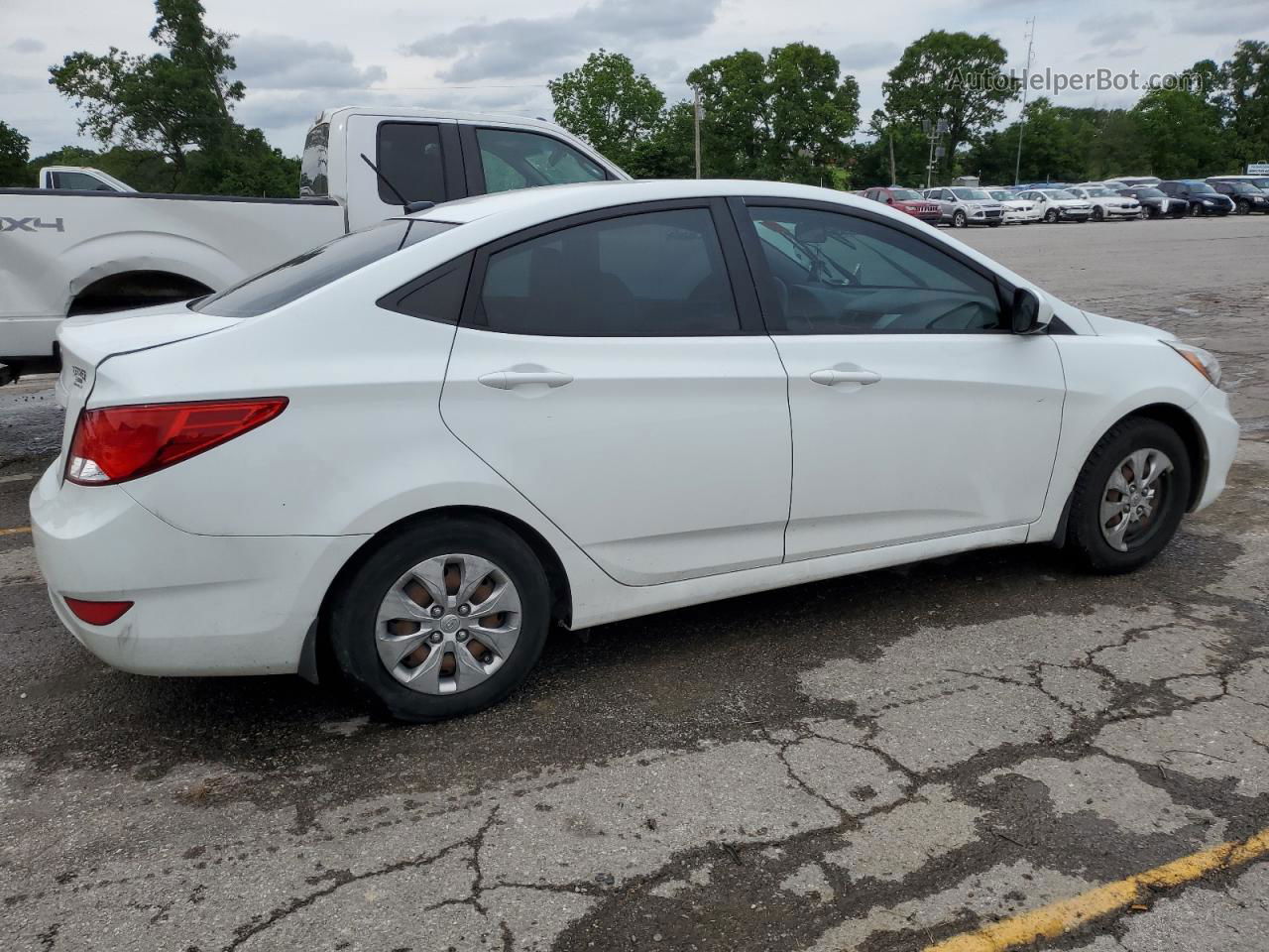 2015 Hyundai Accent Gls White vin: KMHCT4AE2FU925818