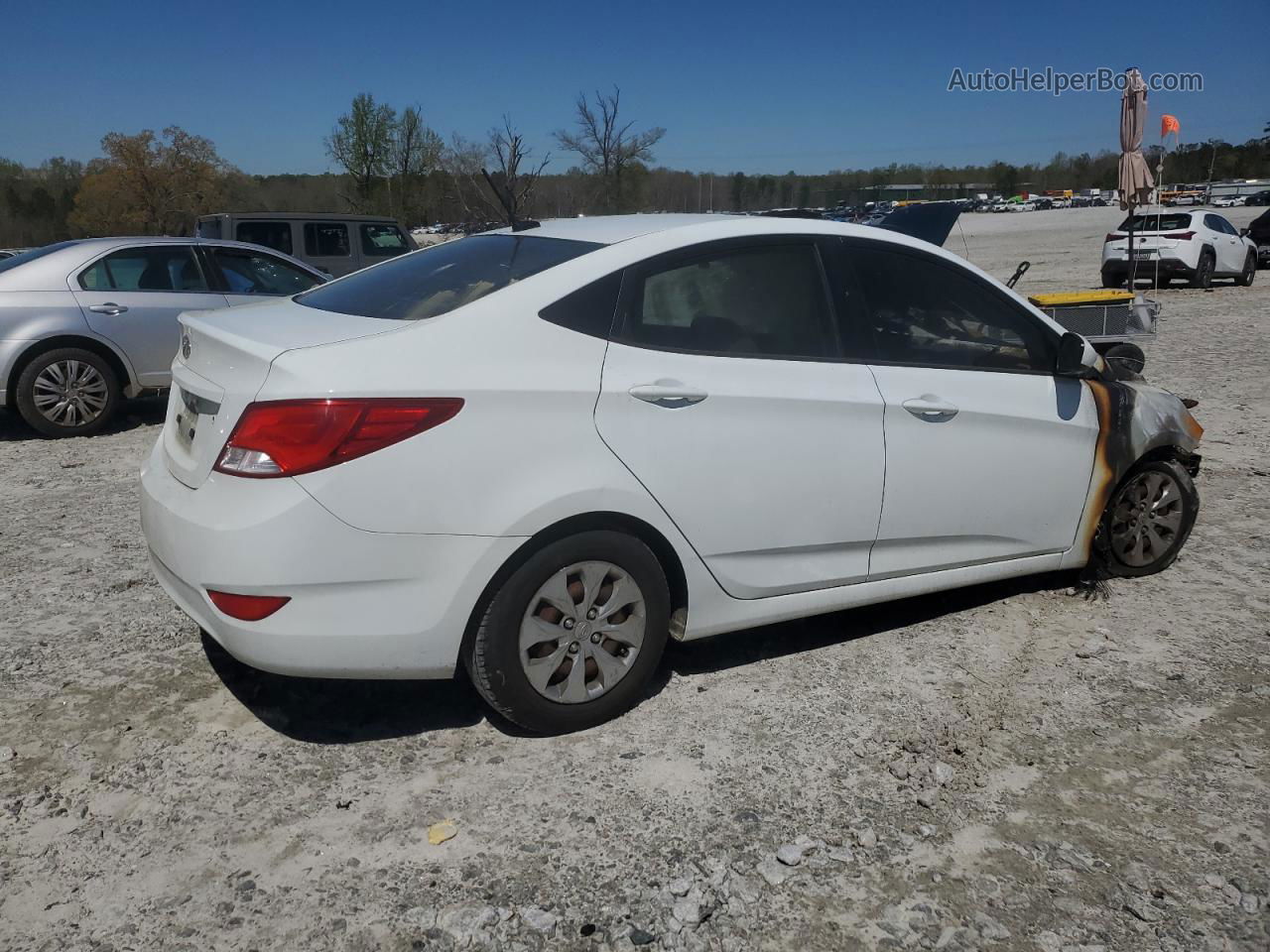 2016 Hyundai Accent Se White vin: KMHCT4AE2GU949750