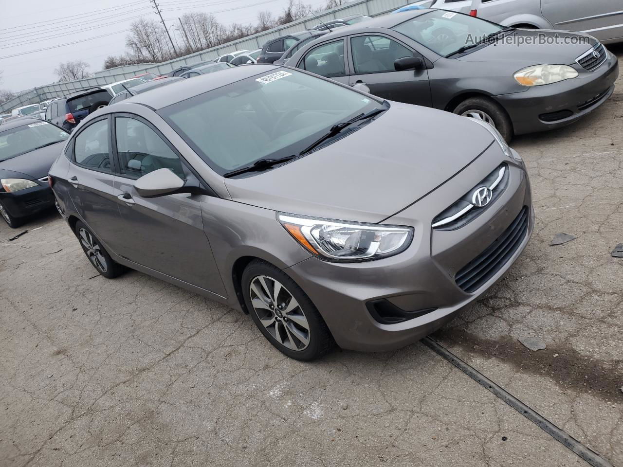 2017 Hyundai Accent Se Beige vin: KMHCT4AE2HU364961