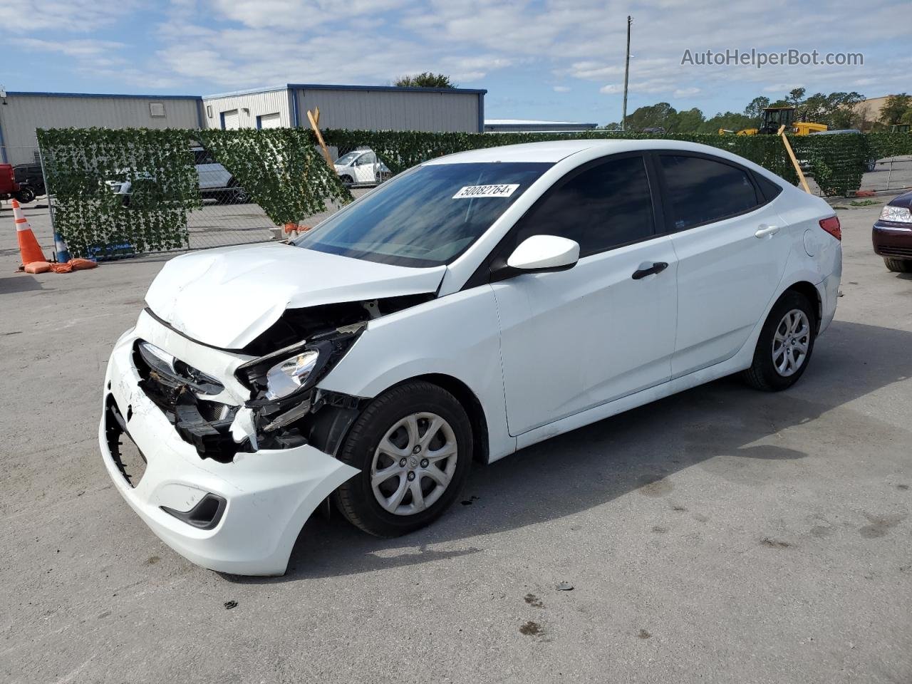 2014 Hyundai Accent Gls White vin: KMHCT4AE3EU690814