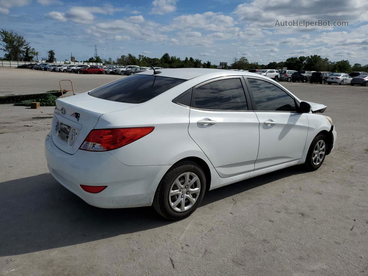 2014 Hyundai Accent Gls White vin: KMHCT4AE3EU690814