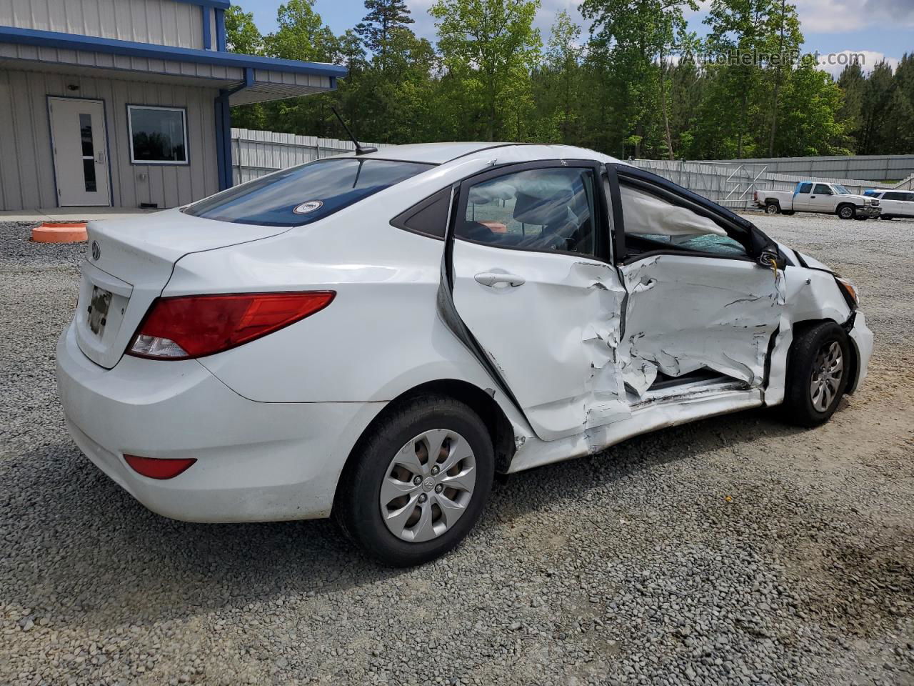 2015 Hyundai Accent Gls White vin: KMHCT4AE4FU902119