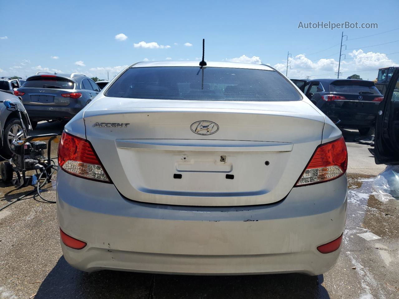 2013 Hyundai Accent Gls Серебряный vin: KMHCT4AE5DU358503