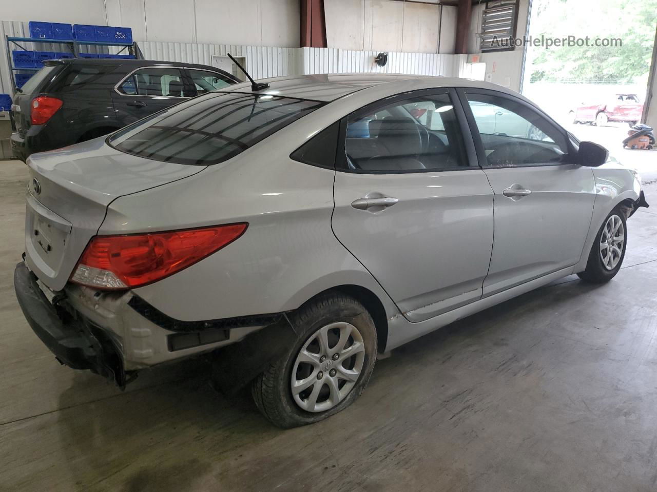 2013 Hyundai Accent Gls Silver vin: KMHCT4AE5DU501899