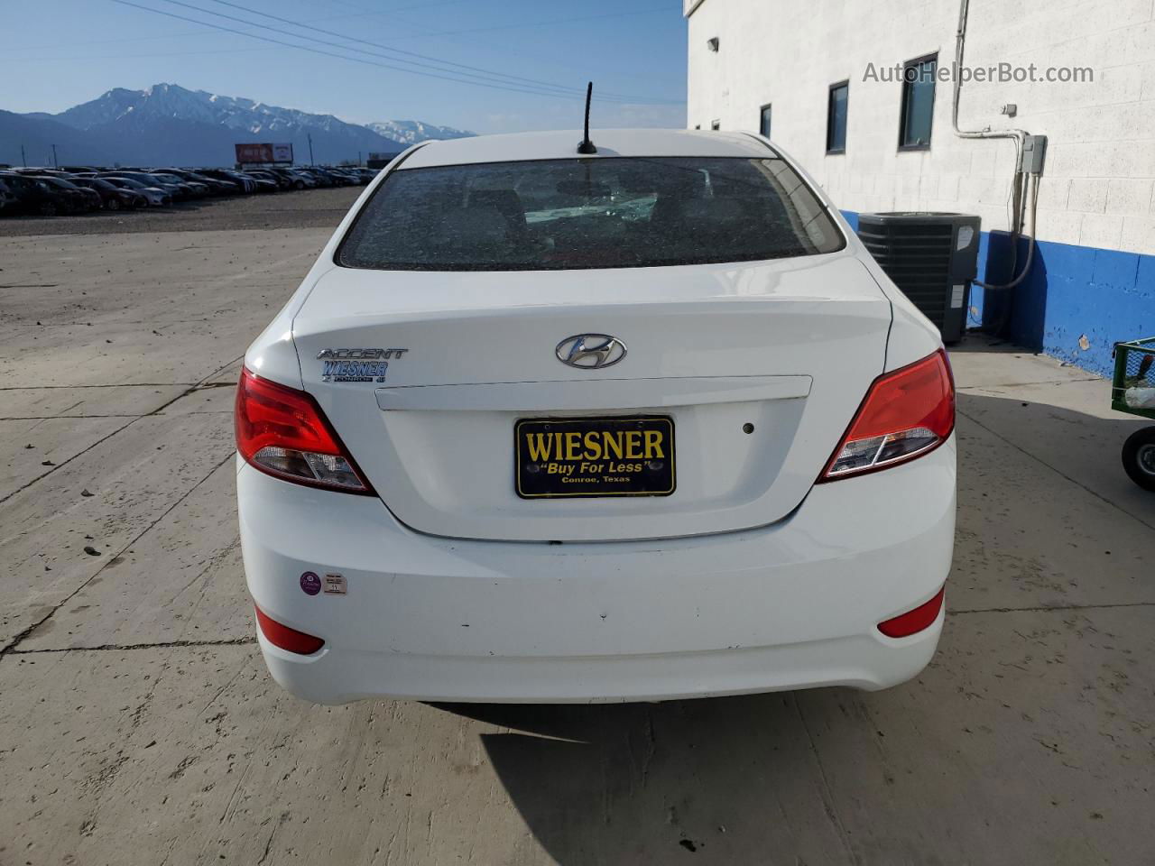 2015 Hyundai Accent Gls White vin: KMHCT4AE5FU939535