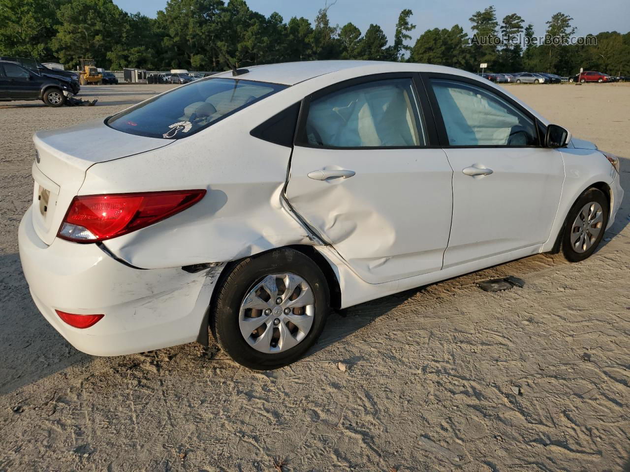 2016 Hyundai Accent Se White vin: KMHCT4AE5GU158788