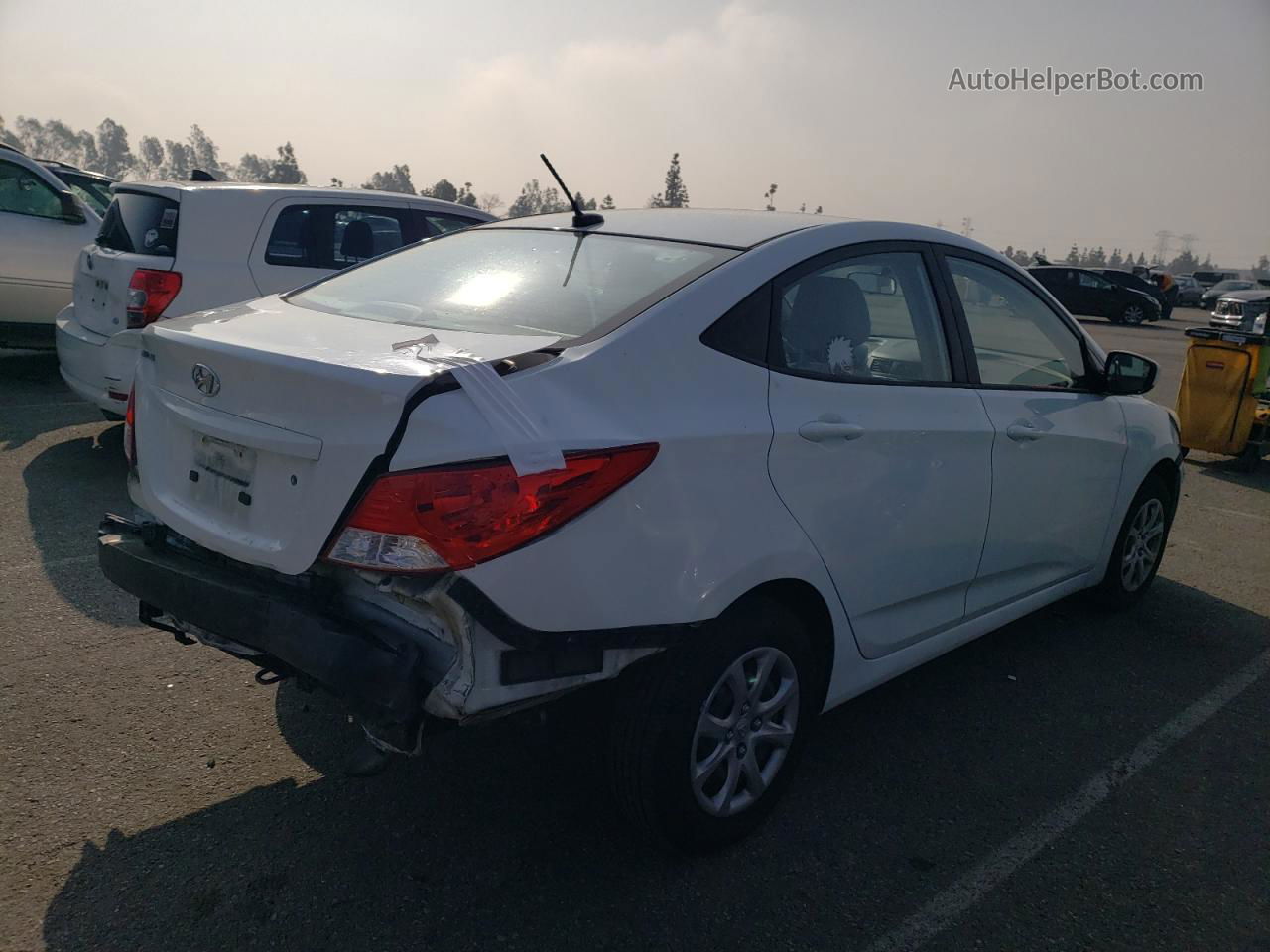 2014 Hyundai Accent Gls White vin: KMHCT4AE6EU609563