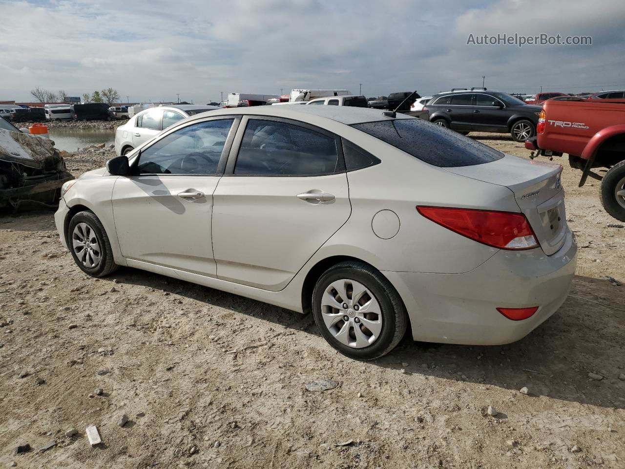 2016 Hyundai Accent Se Кремовый vin: KMHCT4AE6GU006793