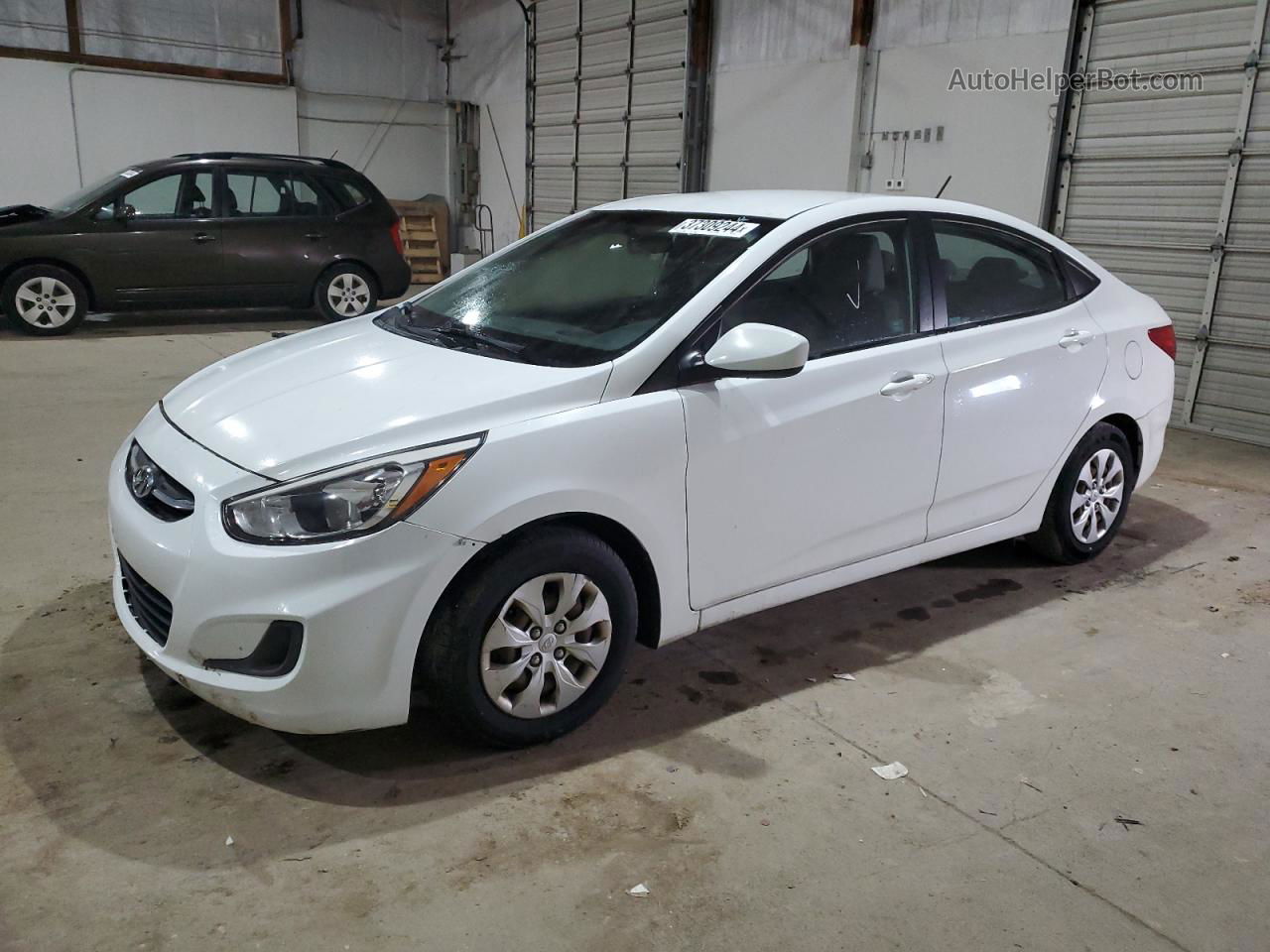 2016 Hyundai Accent Se White vin: KMHCT4AE6GU941554