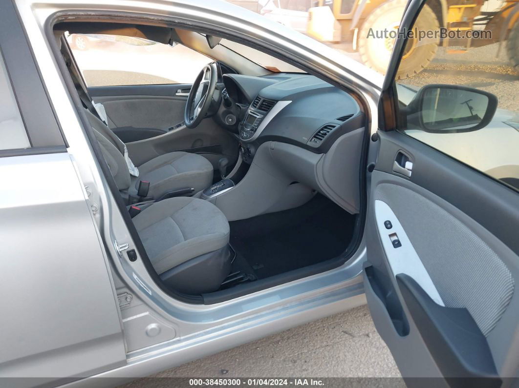 2013 Hyundai Accent Gls Серебряный vin: KMHCT4AE7DU446856