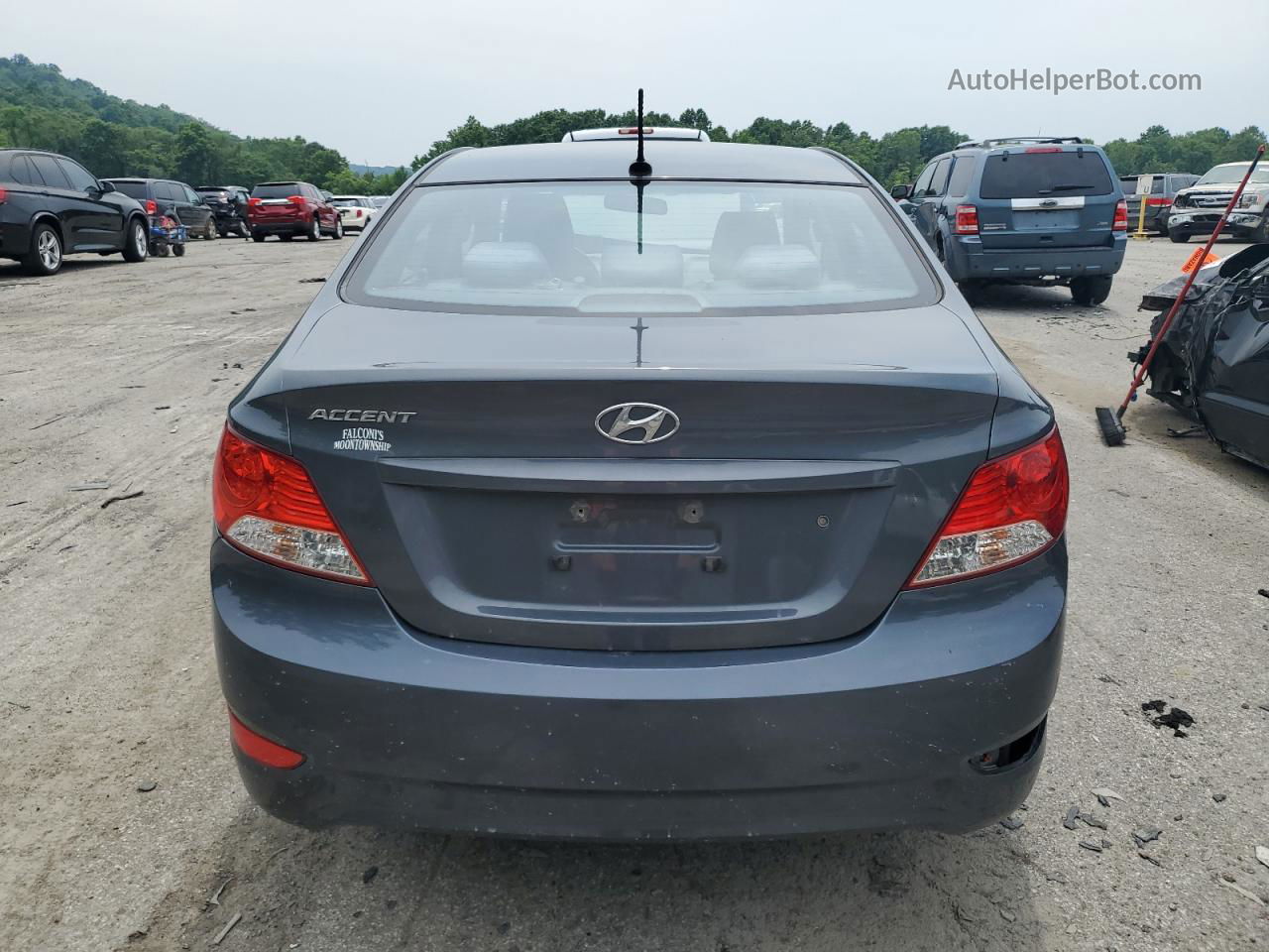 2013 Hyundai Accent Gls Gray vin: KMHCT4AE8DU272795