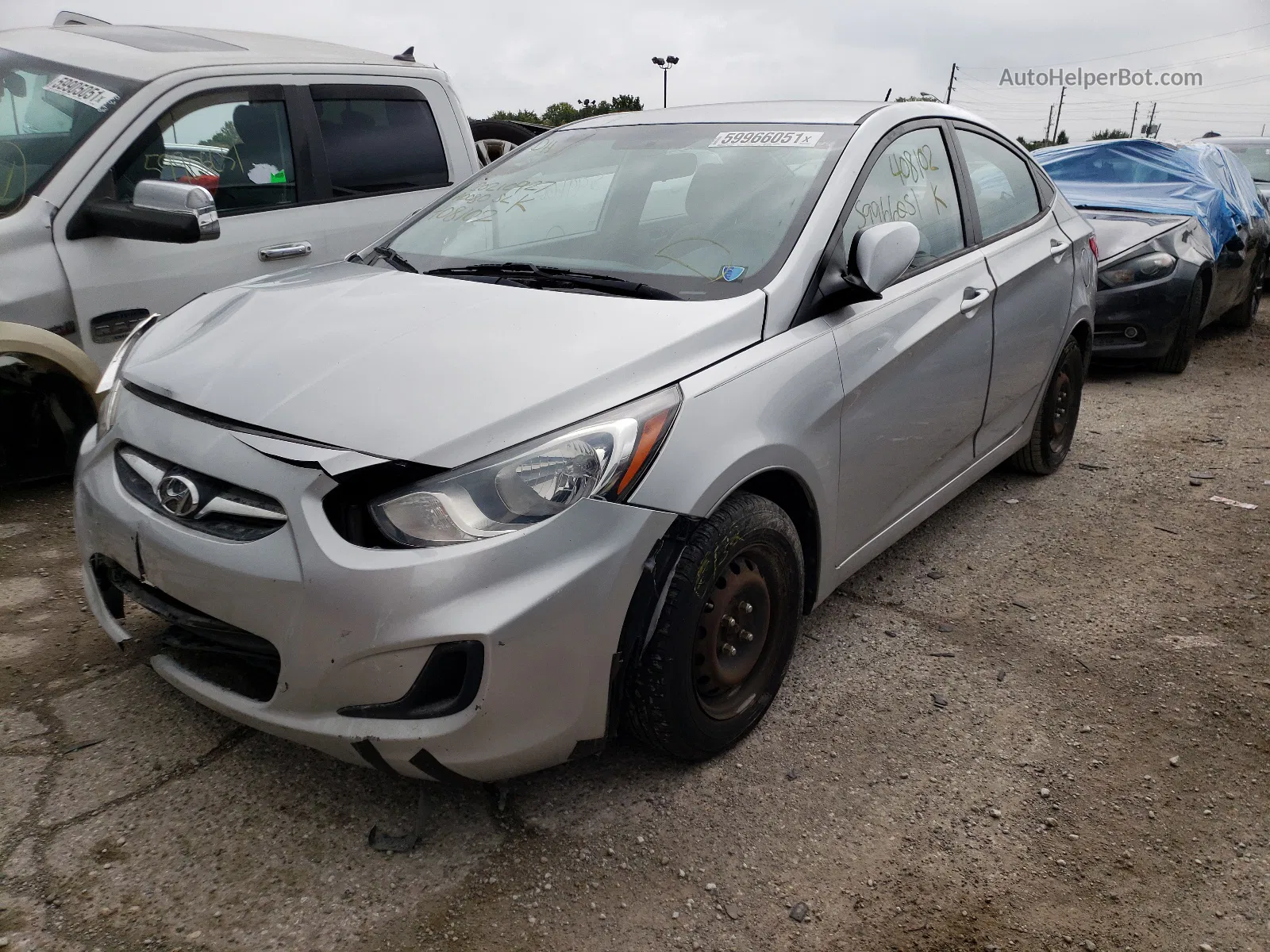 2013 Hyundai Accent Gls Silver vin: KMHCT4AE8DU408102