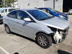 2013 Hyundai Accent Gls Серебряный vin: KMHCT4AE8DU559778