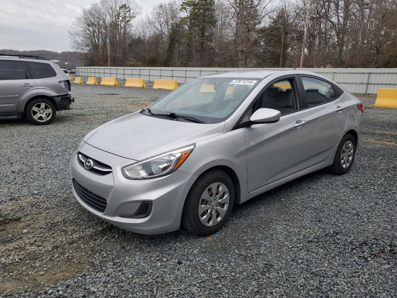 2015 Hyundai Accent Gls Серебряный vin: KMHCT4AE8FU841339