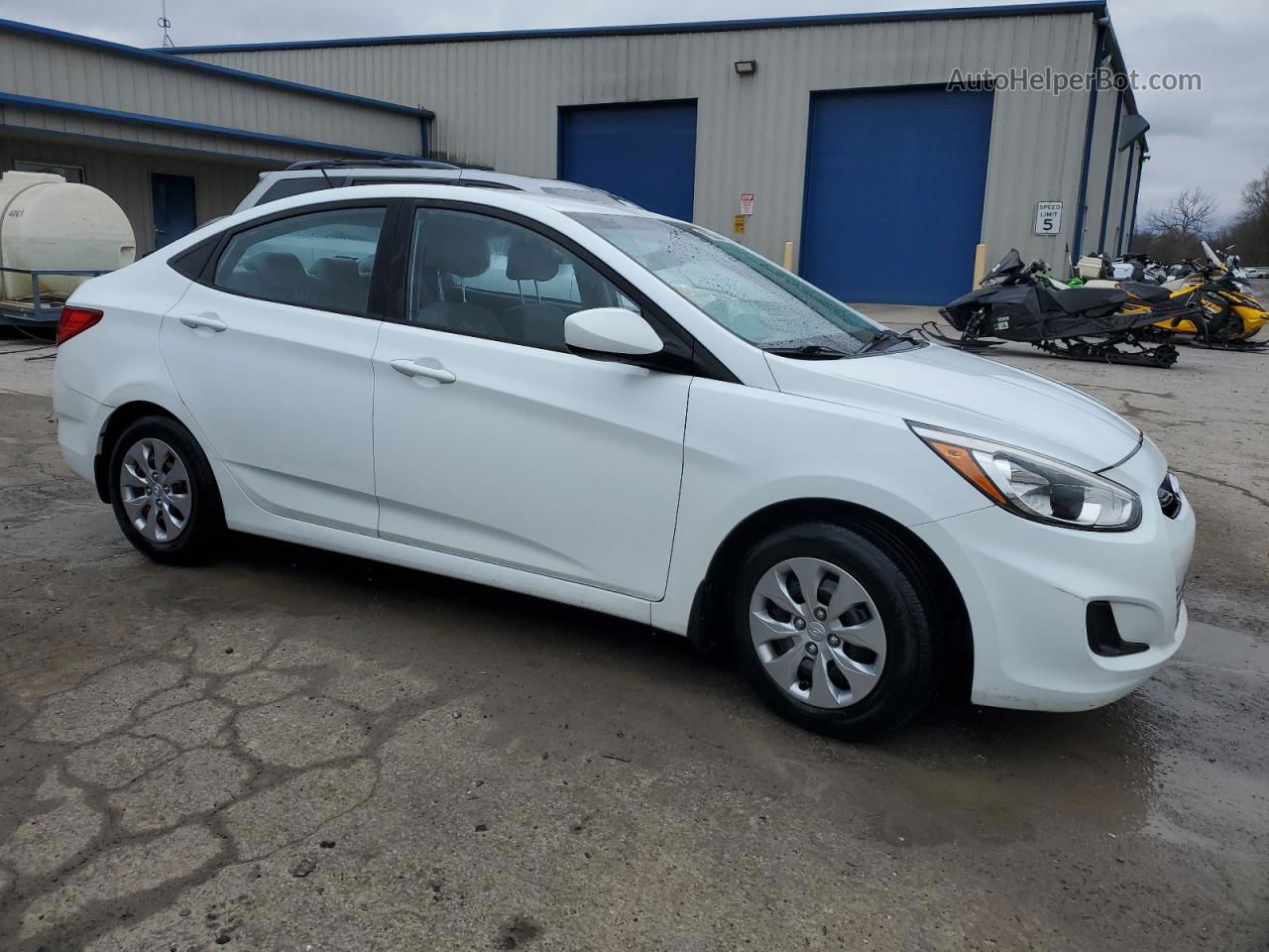 2015 Hyundai Accent Gls White vin: KMHCT4AE8FU847044