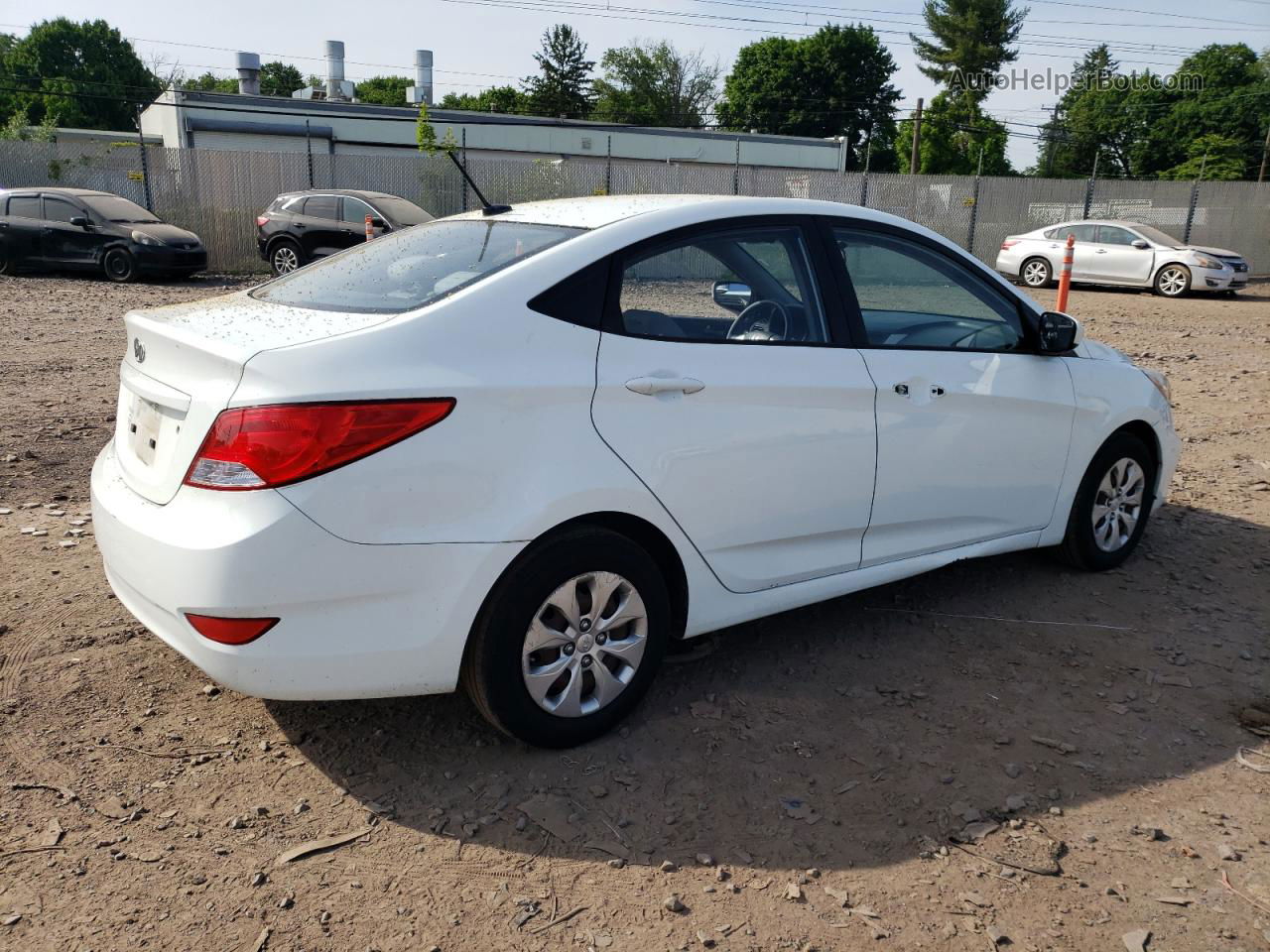 2015 Hyundai Accent Gls White vin: KMHCT4AE8FU917254