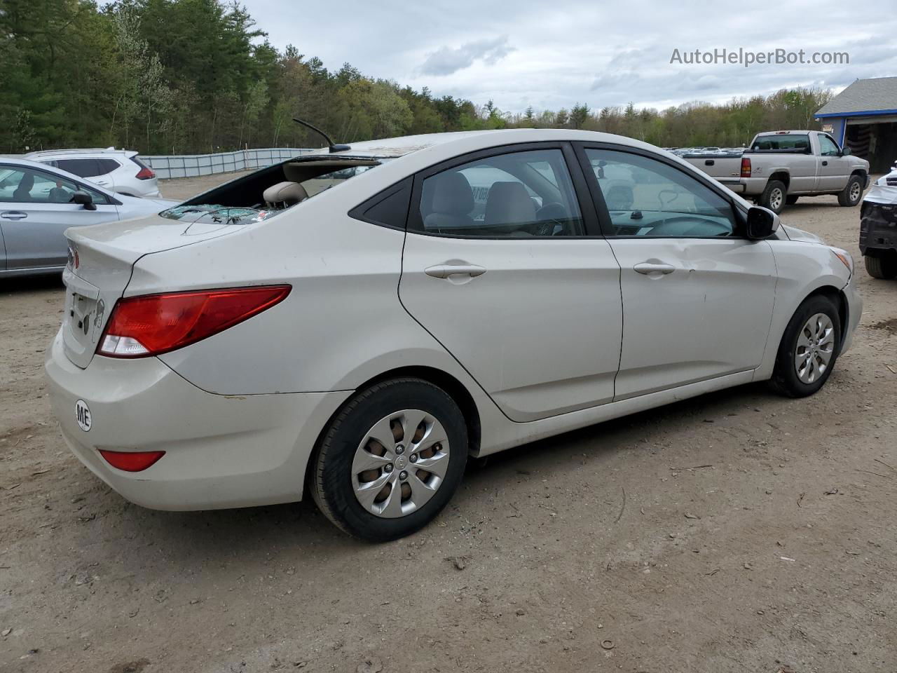 2016 Hyundai Accent Se Кремовый vin: KMHCT4AE9GU089734