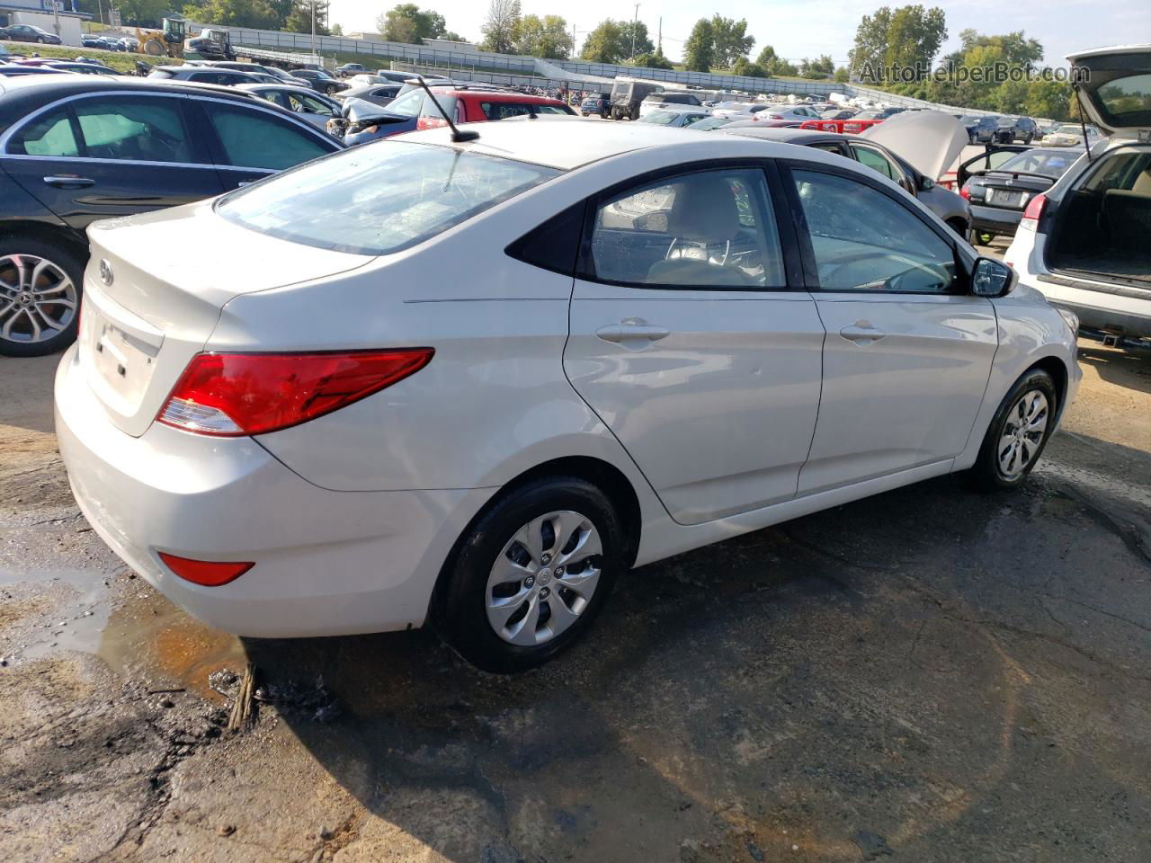 2015 Hyundai Accent Gls White vin: KMHCT4AEXFU933391