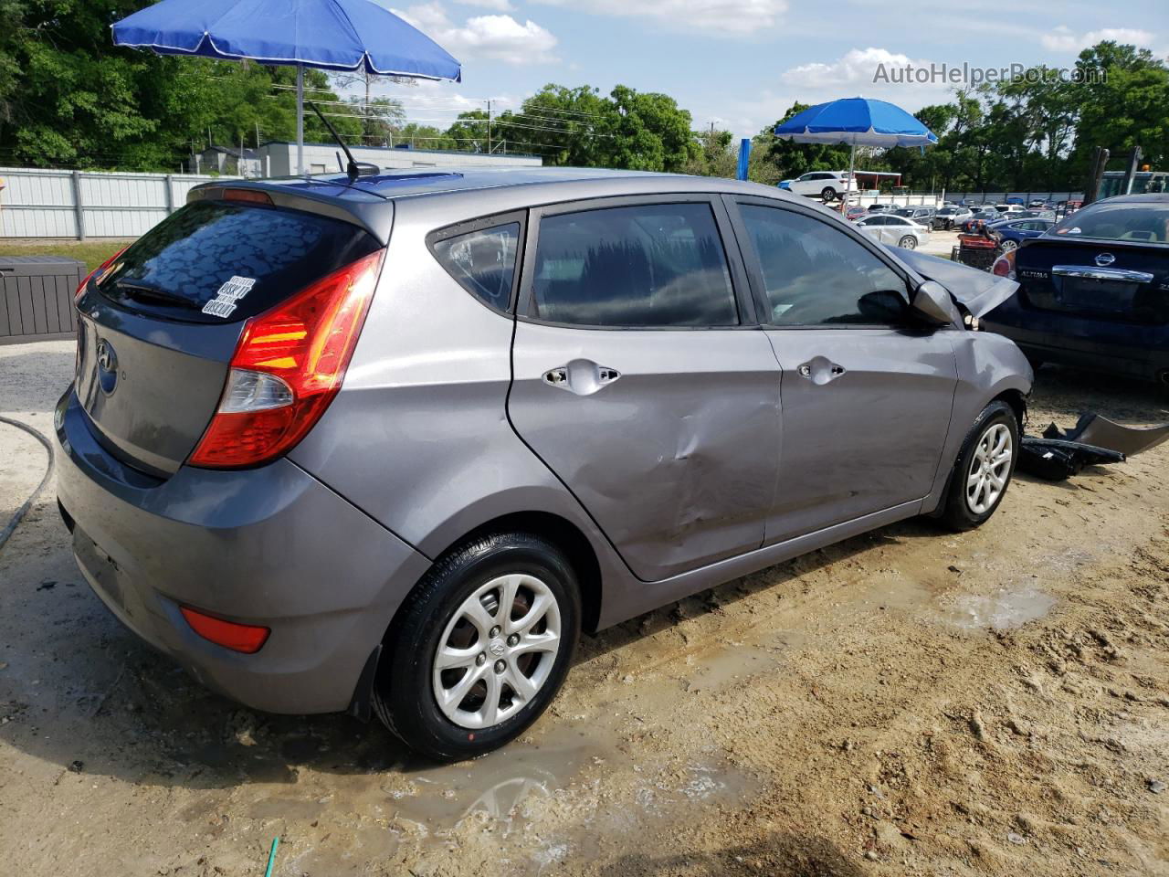 2013 Hyundai Accent Gls Gray vin: KMHCT5AE0DU129944