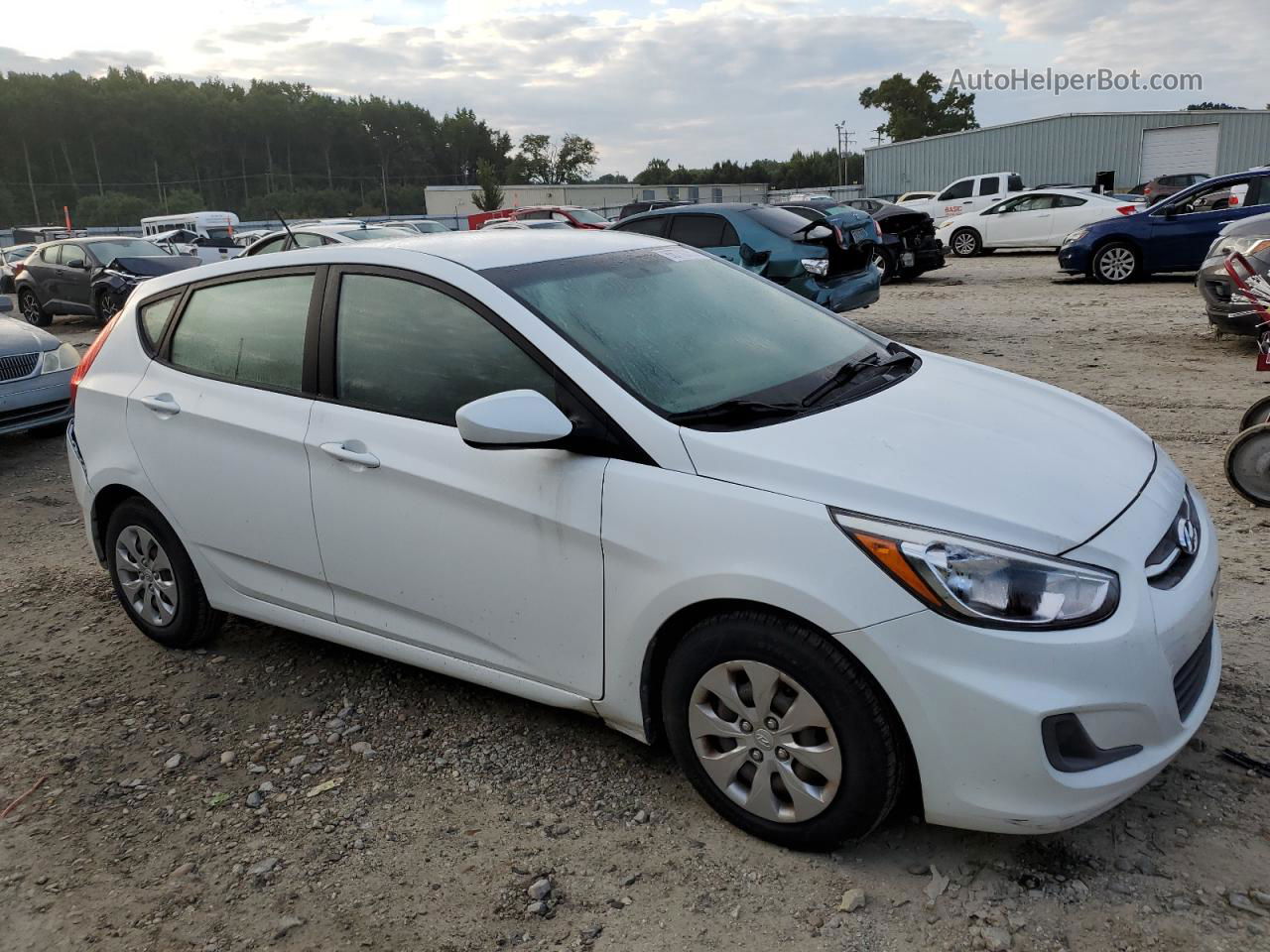 2017 Hyundai Accent Se White vin: KMHCT5AE0HU300343