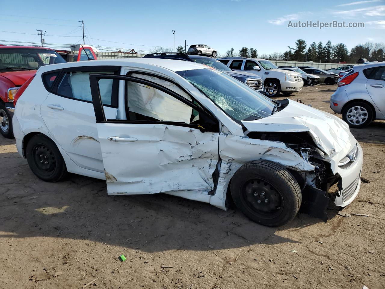 2015 Hyundai Accent Gs White vin: KMHCT5AE1FU208736