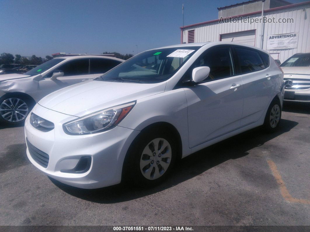 2015 Hyundai Accent Gs White vin: KMHCT5AE1FU227609