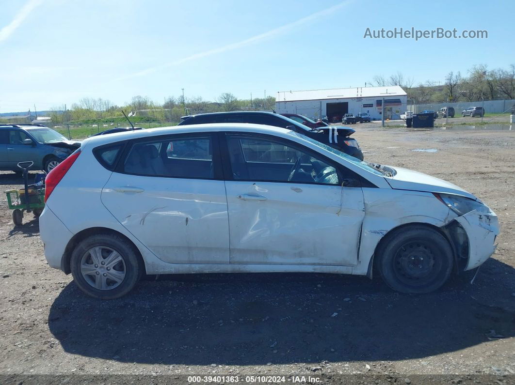 2014 Hyundai Accent Gs White vin: KMHCT5AE3EU164110