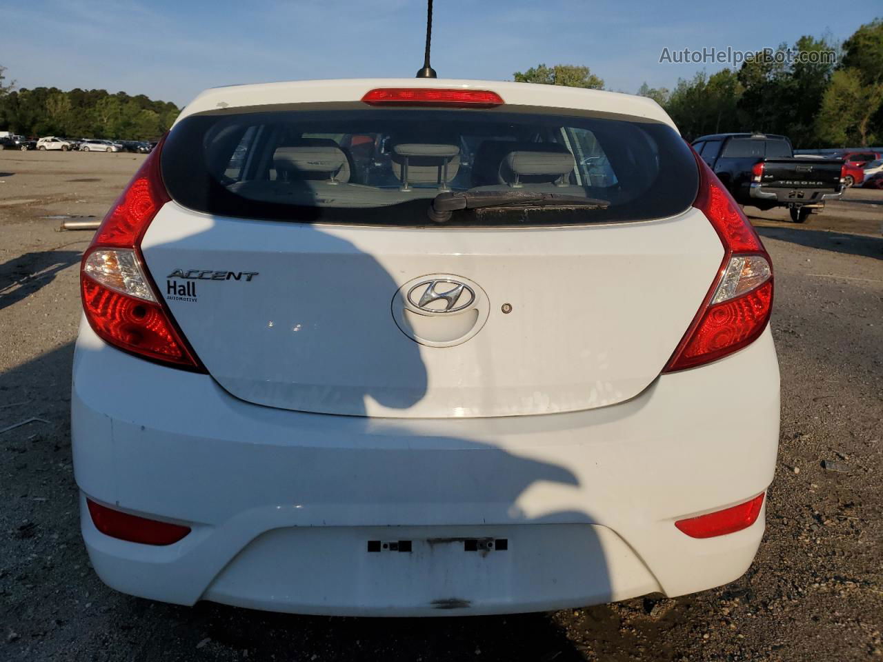 2015 Hyundai Accent Gs White vin: KMHCT5AE4FU208729