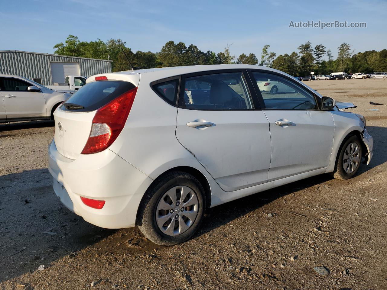 2015 Hyundai Accent Gs White vin: KMHCT5AE4FU208729