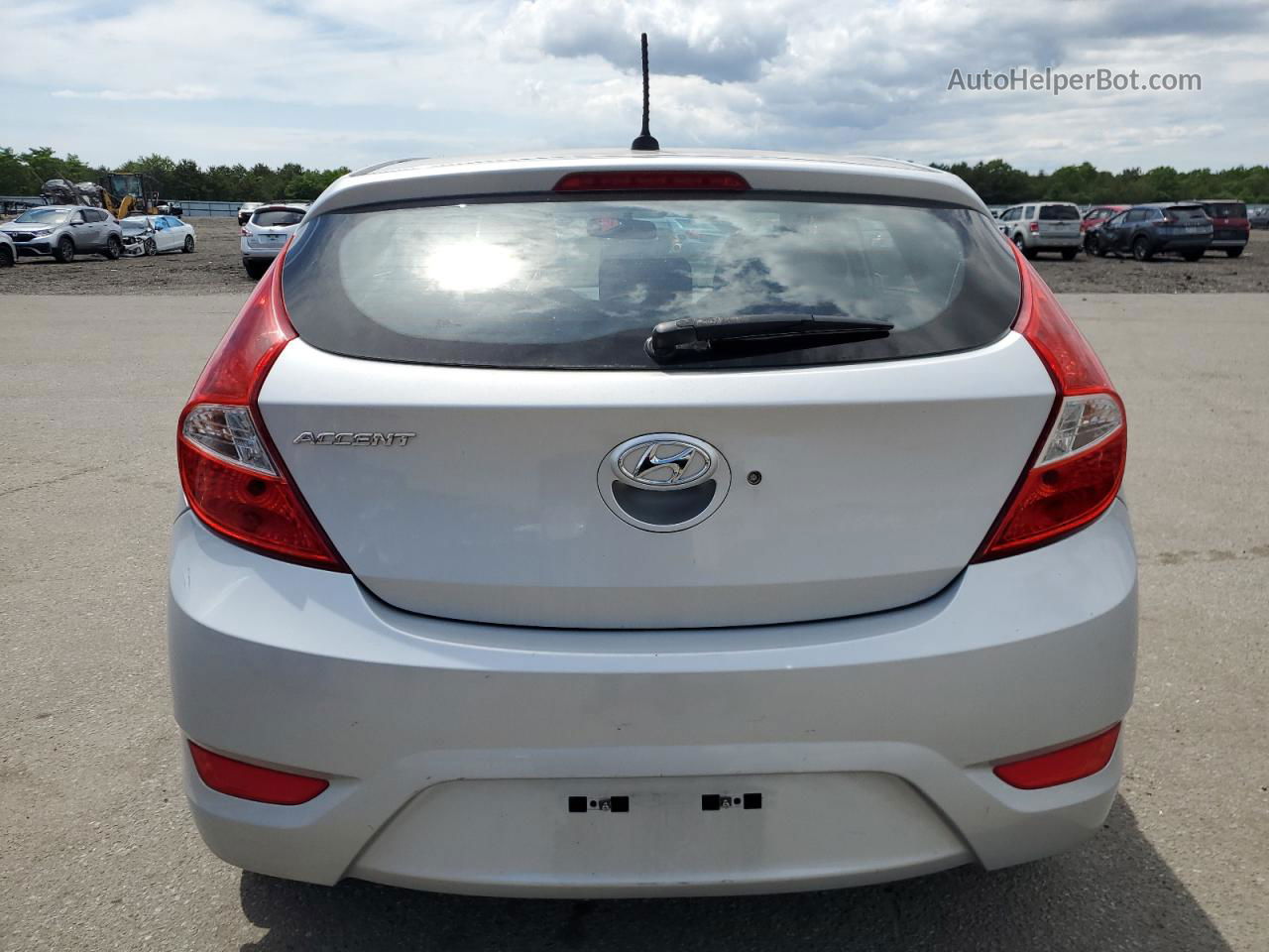 2015 Hyundai Accent Gs Silver vin: KMHCT5AE5FU199409