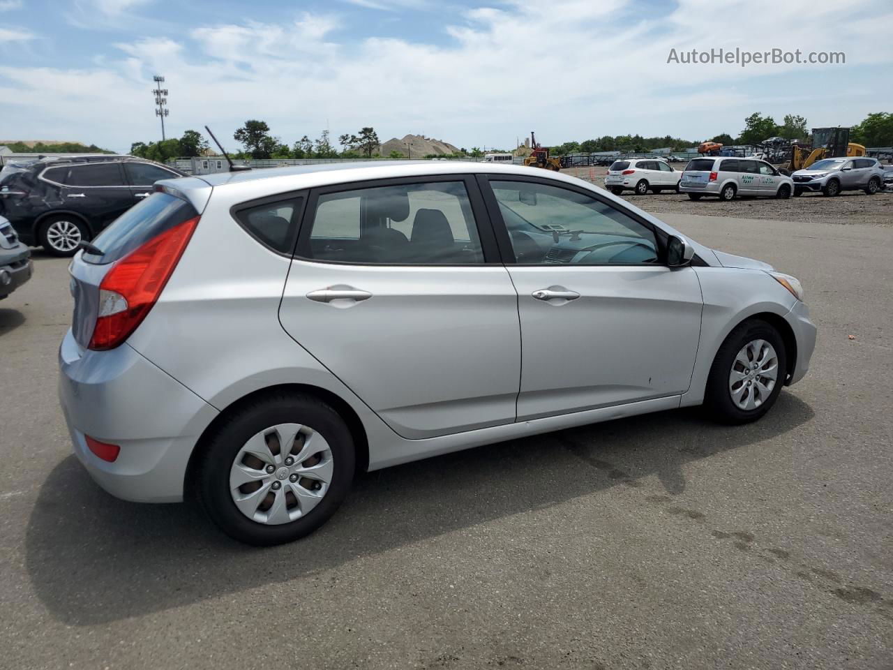 2015 Hyundai Accent Gs Silver vin: KMHCT5AE5FU199409