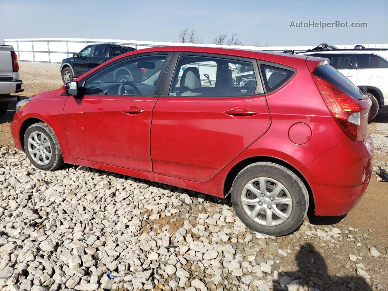 2014 Hyundai Accent Gls Red vin: KMHCT5AE7EU182240