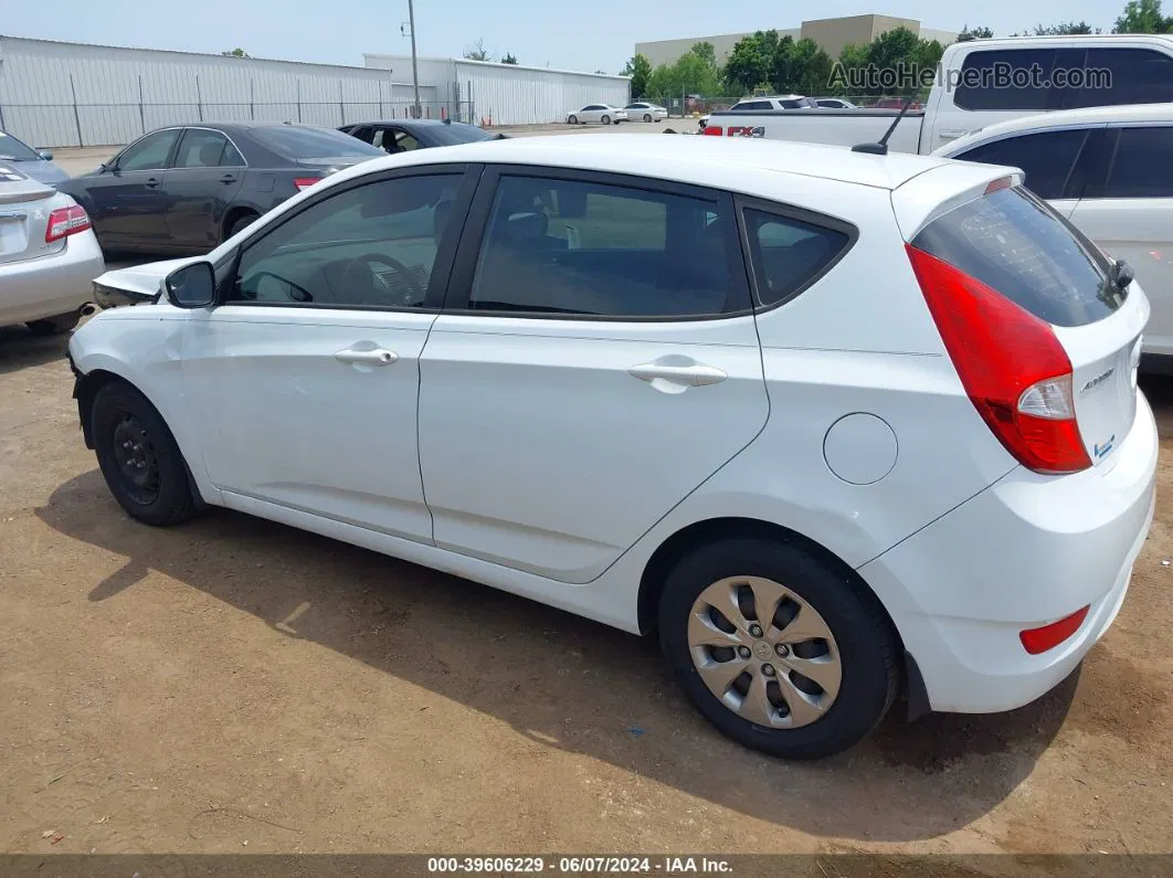 2015 Hyundai Accent Gs White vin: KMHCT5AE7FU225802