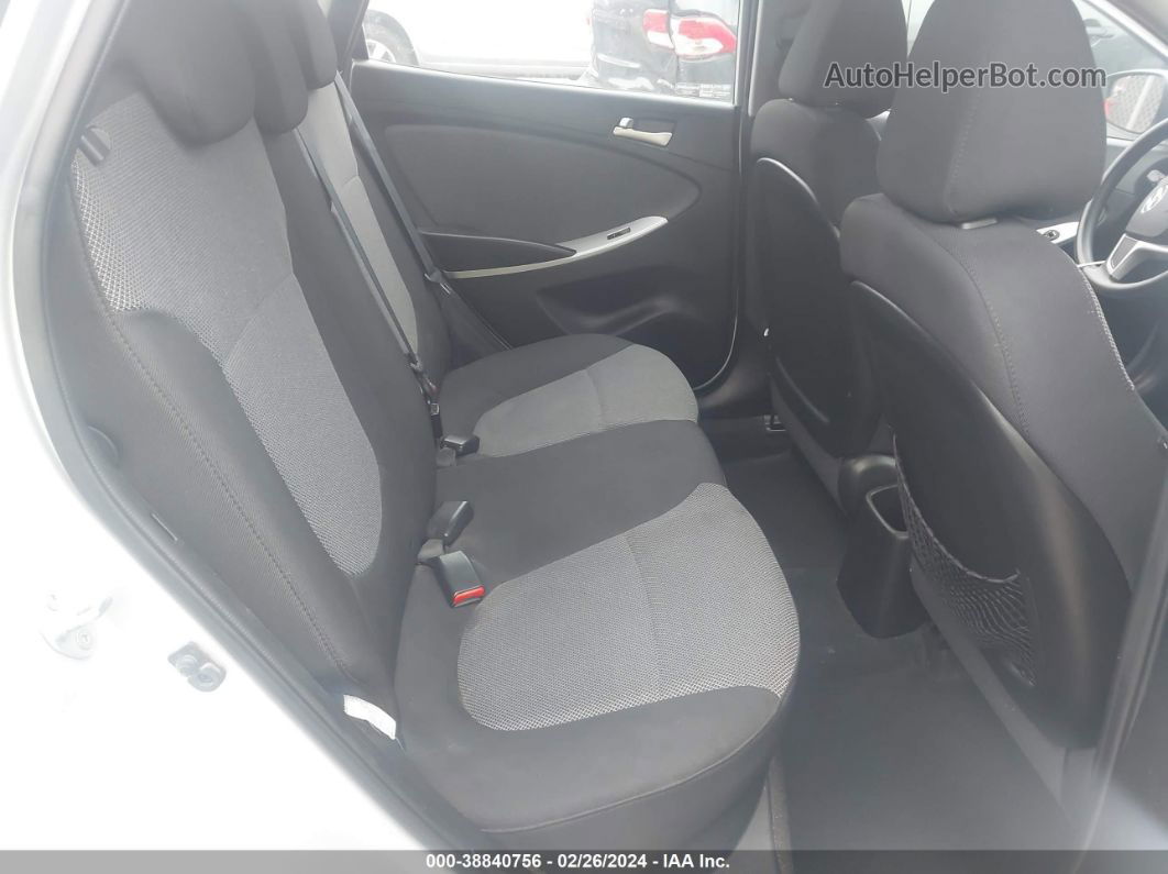 2014 Hyundai Accent Gs Серебряный vin: KMHCT5AE8EU195711