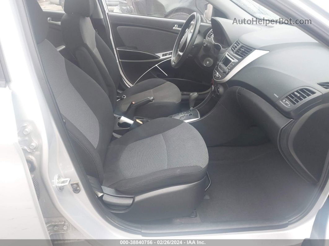 2014 Hyundai Accent Gs Серебряный vin: KMHCT5AE8EU195711