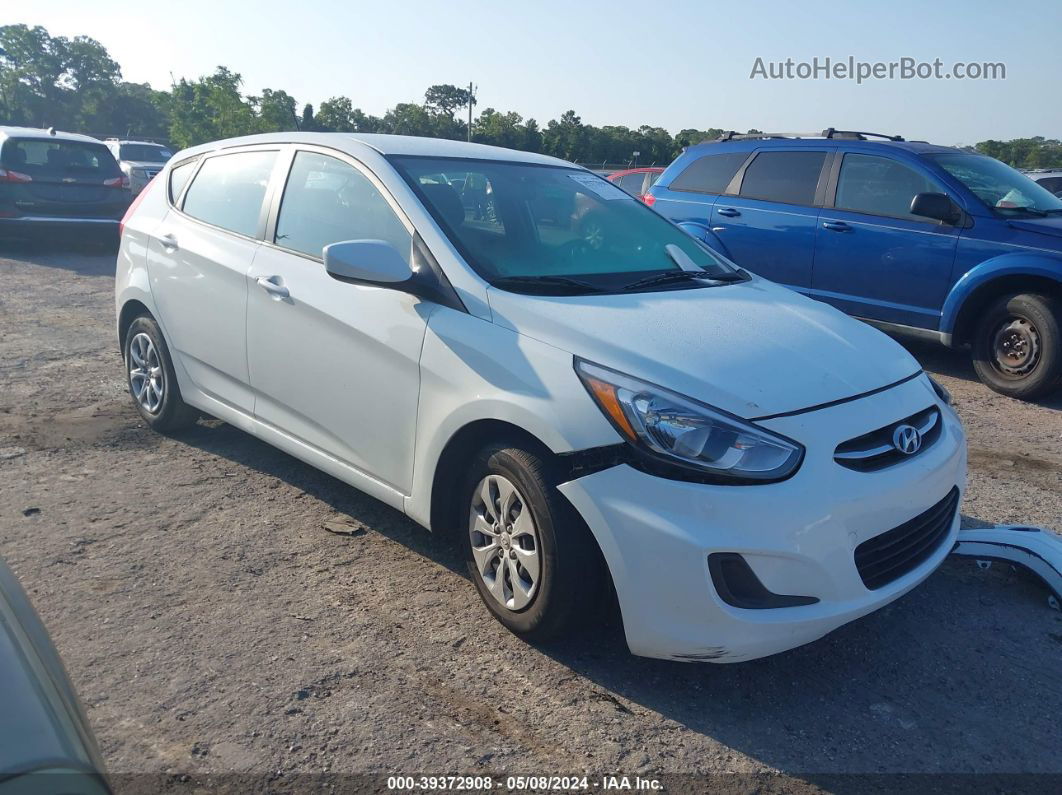 2015 Hyundai Accent Gs White vin: KMHCT5AE8FU209415