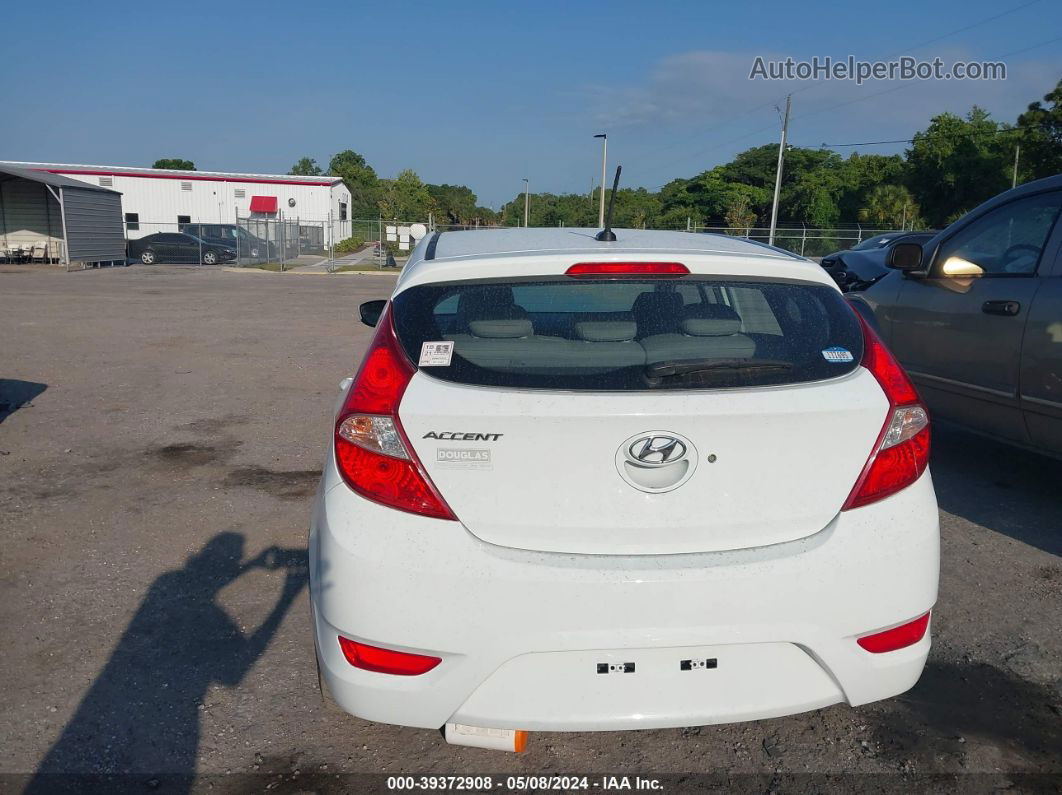 2015 Hyundai Accent Gs White vin: KMHCT5AE8FU209415