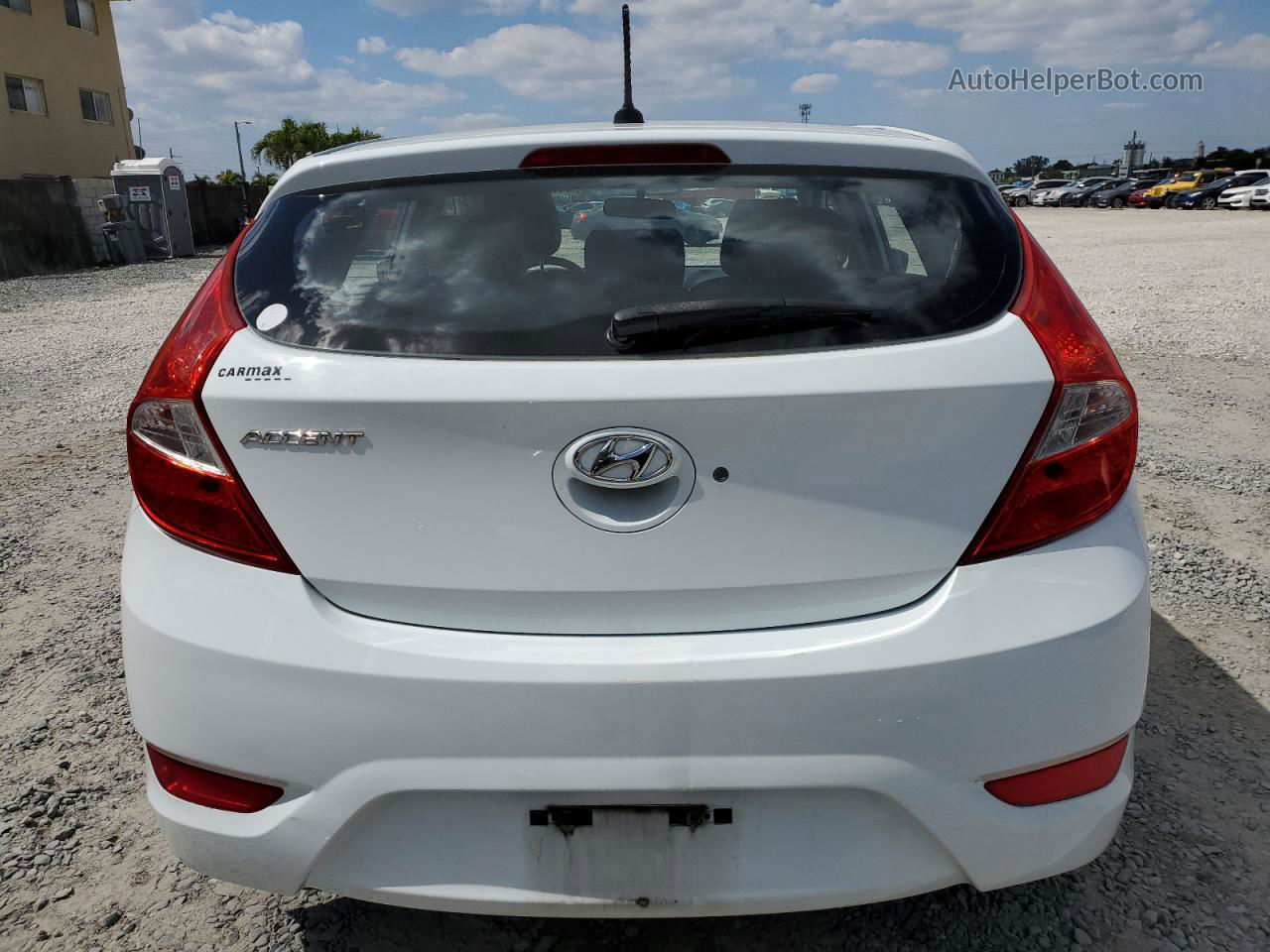 2015 Hyundai Accent Gs White vin: KMHCT5AE8FU216302