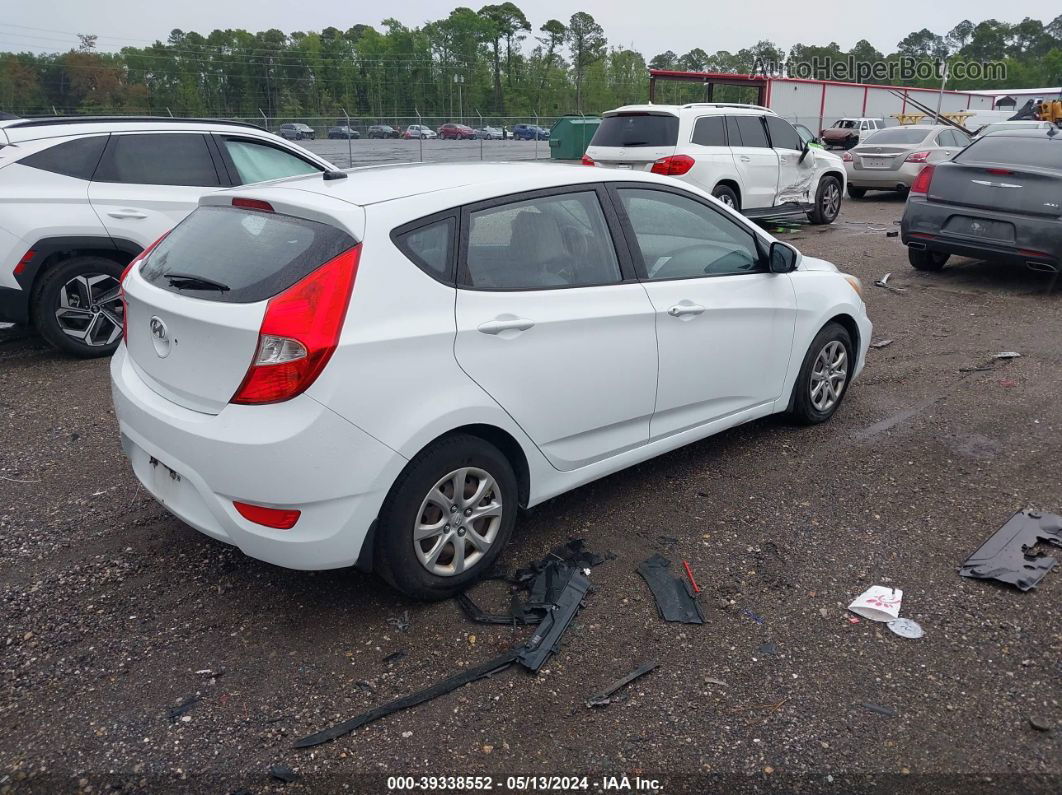 2015 Hyundai Accent Gs White vin: KMHCT5AE8FU216302