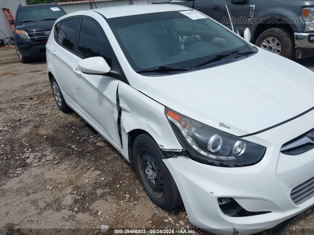 2013 Hyundai Accent Gs White vin: KMHCT5AE9DU130235