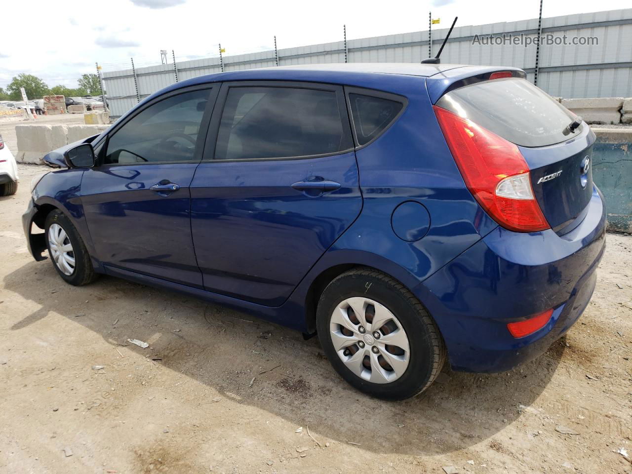 2016 Hyundai Accent Se Blue vin: KMHCT5AEXGU287373