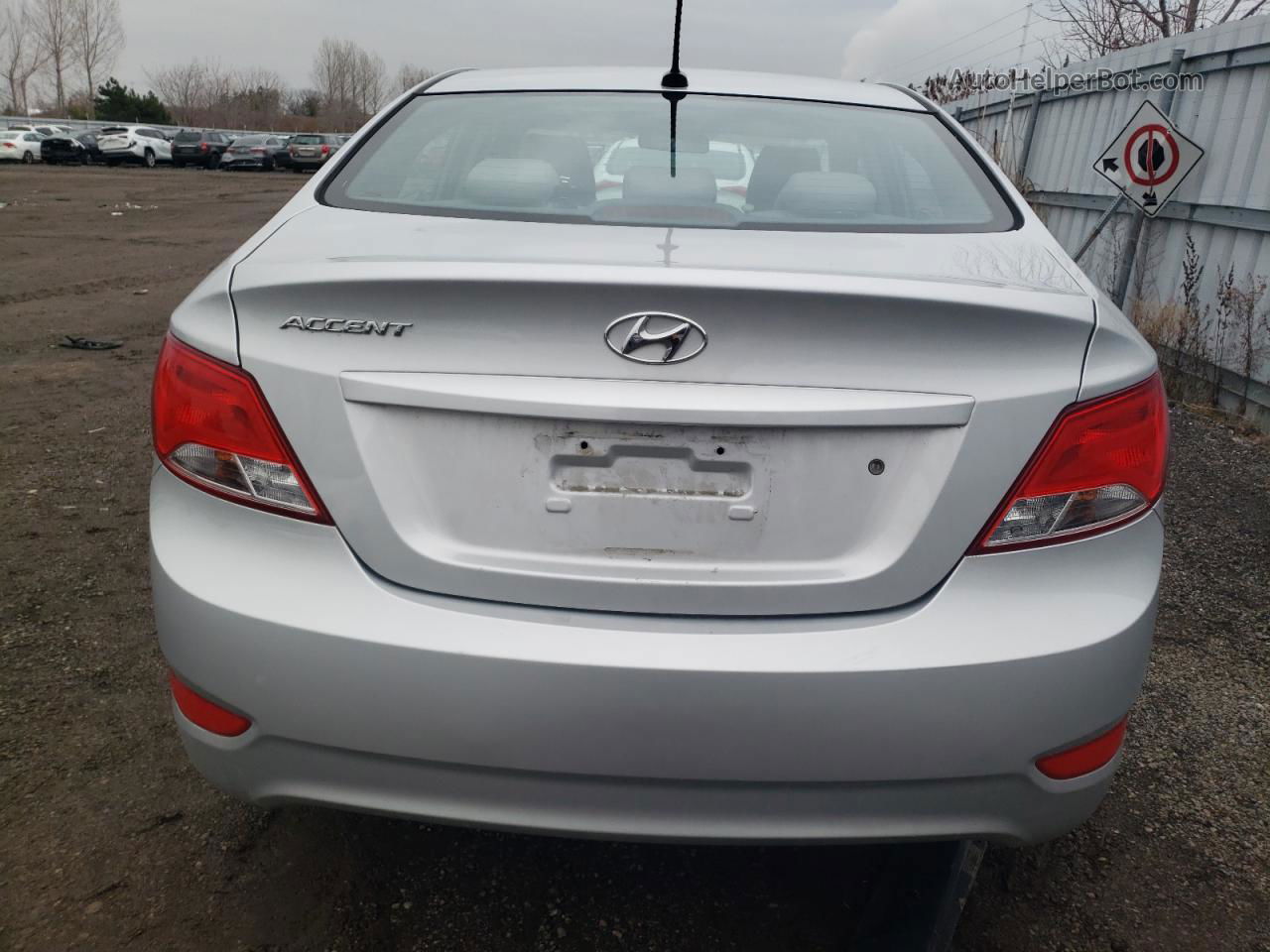 2015 Hyundai Accent Gls Silver vin: KMHCU4AE6FU877883