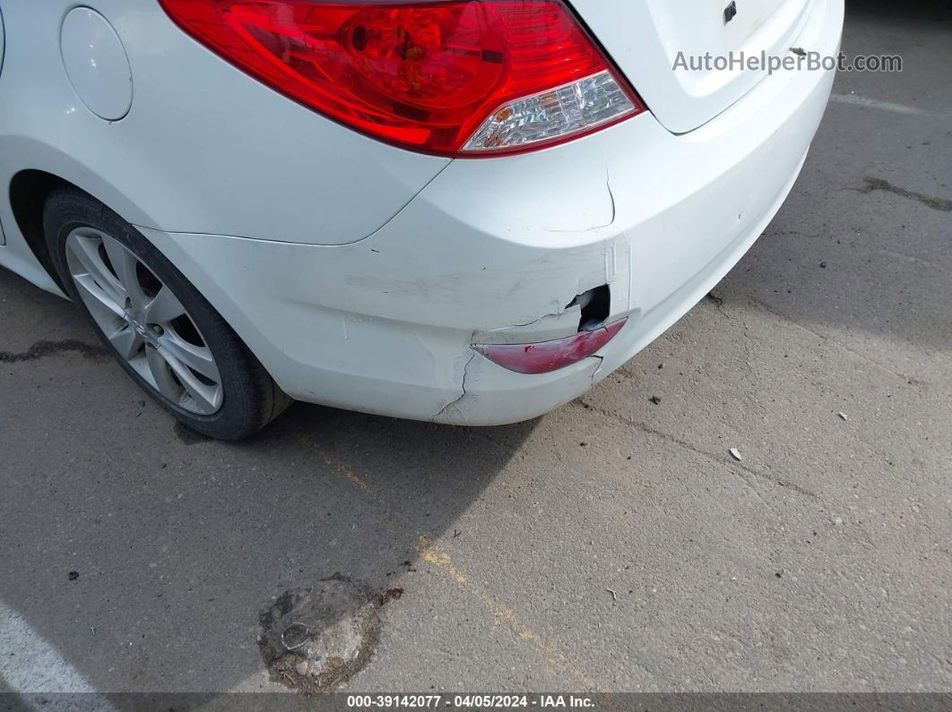 2013 Hyundai Accent Gls White vin: KMHCU4AE9DU319586