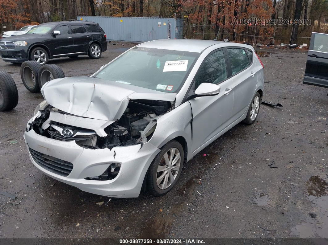 2013 Hyundai Accent Se Silver vin: KMHCU5AE1DU077513