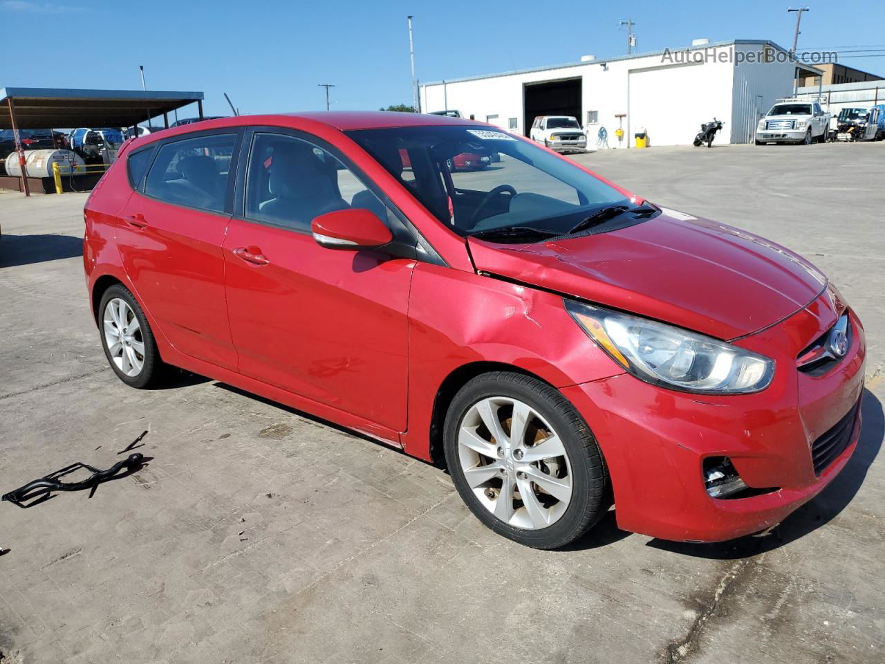 2013 Hyundai Accent Gls Red vin: KMHCU5AE3DU075813