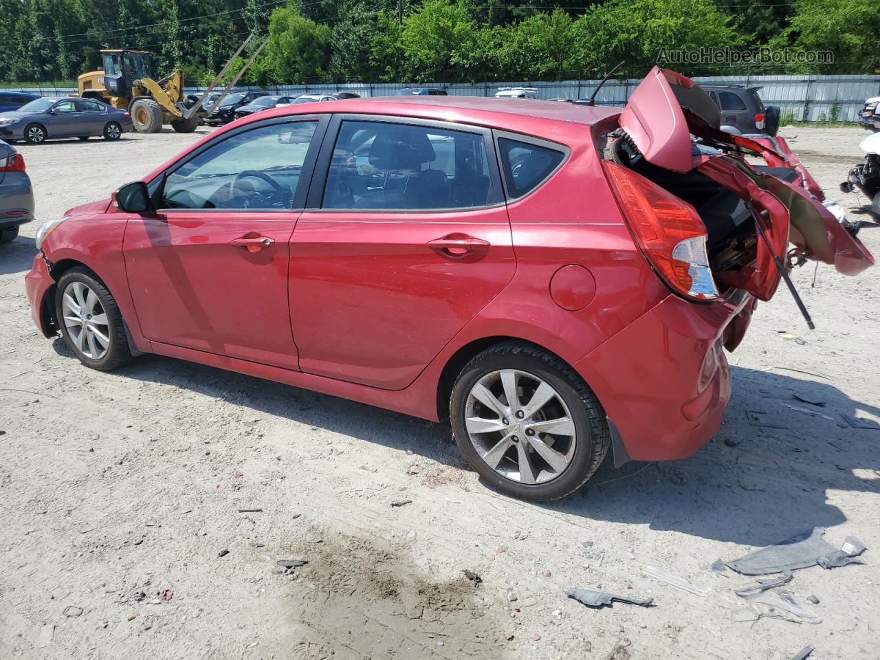 2013 Hyundai Accent Gls Red vin: KMHCU5AE3DU104677