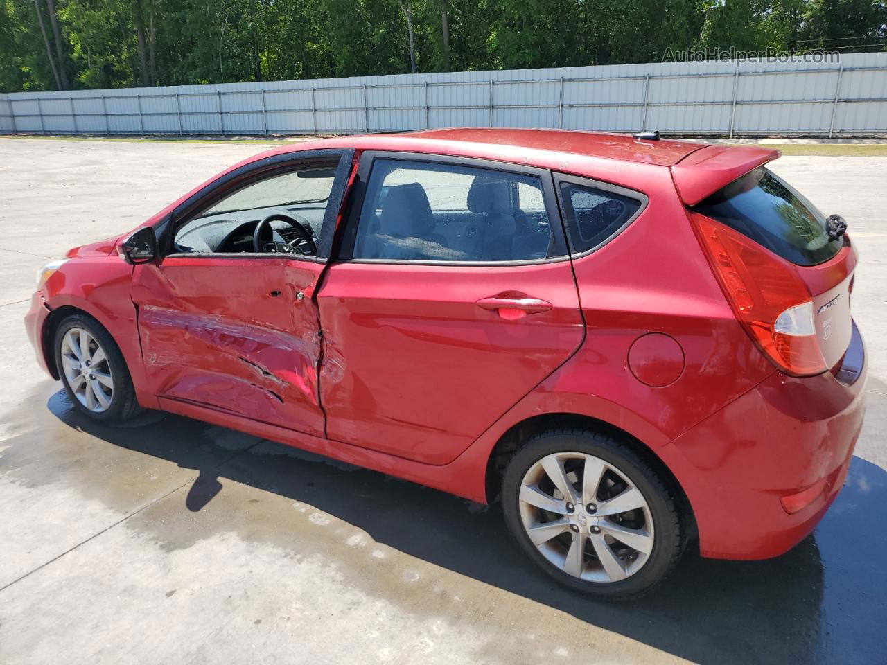 2014 Hyundai Accent Gls Red vin: KMHCU5AE5EU160380